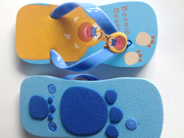 The Charm of Fulikai's Hollow Logo Flip-Flops Case Study
